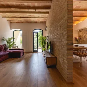 https://bravissimo-placa-de-la-independencia-garden-view.topcostabravahotels.com